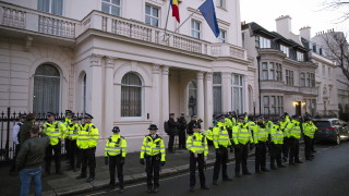 Растежът на частния сектор в Обединеното кралство се доближава до