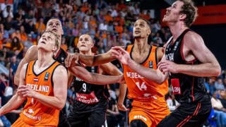 Националният отбор на Нидерландия надигра с 65 64 21 12 13 23 18 14 13 15