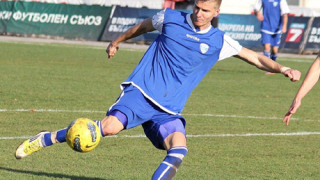 &bdquo;Чуковете" безпощадни в трети пореден двубой - перничани имат нова звезда