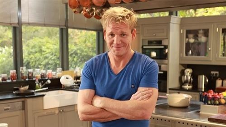 Гордън Рамзи си отряза пръста с блендер