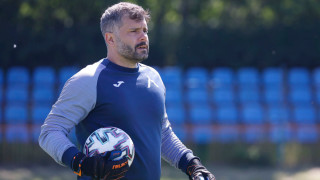 Новият треньор на вратарите на Левски Божидар Митрев проведе