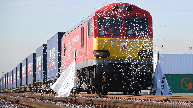 Потегли първият товарен влак от Великобритания за Китай 