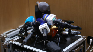 Свободата на словото у нас е огледало на кризата, според "Демократична България"
