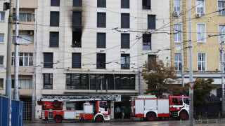 Пожар в хотел в центъра на столицата евакуира всичките му