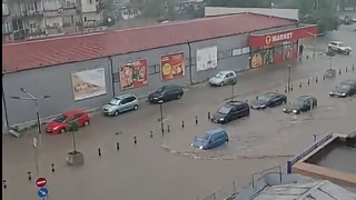 Интензивен дъжд придружен със слаба градушка се изсипа над Лом