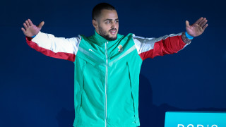 Стотици жители на Червен бряг се събраха на централния площад