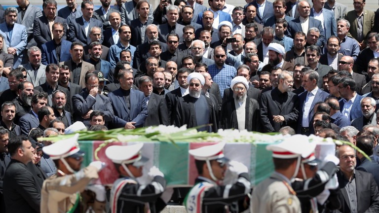 Смърт на Саудитска Арабия и Америка, скандират опечалени в Техеран