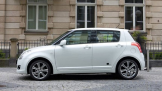 Suzuki с лимитирана серия Swift Black and White  