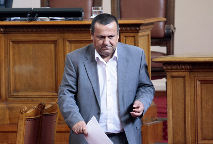 Хасан Адемов - министър на труда и социалната политика 