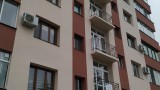  Работник падна от шестия етаж на жилищна постройка в Бургас 