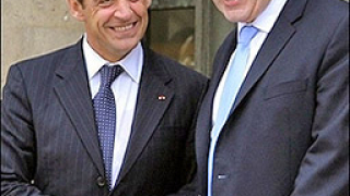 Саркози иска стабилна цена на нефта и край на "лудите" заплати в банките