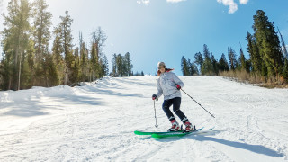 Неделният ден ще бъде предимно слънчев с положителни дневни температури Най много