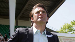 Хамбургер преговаря с Лабадия