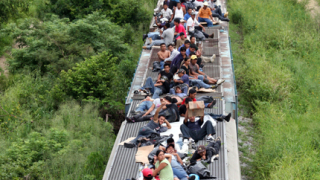 Пристигащите в САЩ мексиканци вече са по-малко от напускащите страната