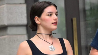 Кейти Холмс ревниво пази живота на дъщеря си далеч от