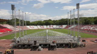 80 тона стомана за Sofia Rocks