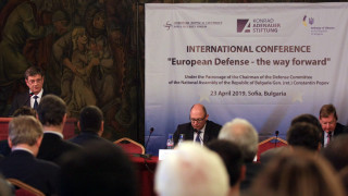 Константин Попов настоява да се работи повече за общ отбранителен капацитет