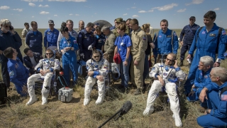 Американец, британец и руснак успешно се върнаха на Земята след 186 дни на МКС