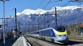 Италианските държавни железници FS обявиха че временно са спрели част от
