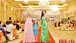 Десислава Ценкова е новата "Мисис България"