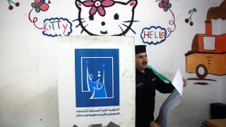 Изборите за иракски парламент ще се проведат днес писа АФП Основните