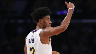 Когато спечелиш титла, а автобусът те забрави