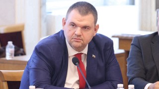 Да се разследва дейността на Джордж Сорос и Александър Сорос