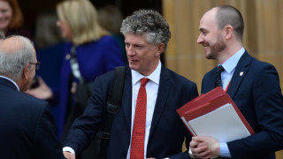 Британският съветник по националната сигурност Джонатан Пауъл се е опитал