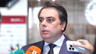 С новия външен дълг Асен Василев рефинансира стари задължения