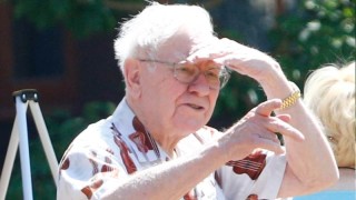 Инвестиционният фонд Berkshire Hathaway отрече нейният главен изпълнителен директор милиардерът Уорън