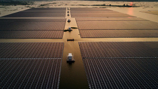 Корейци строят най-голямата плаваща ротационна соларна централа