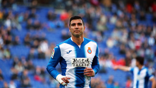 Испанският ветеран Хосе Антонио Рейес ще продължи кариерата си в