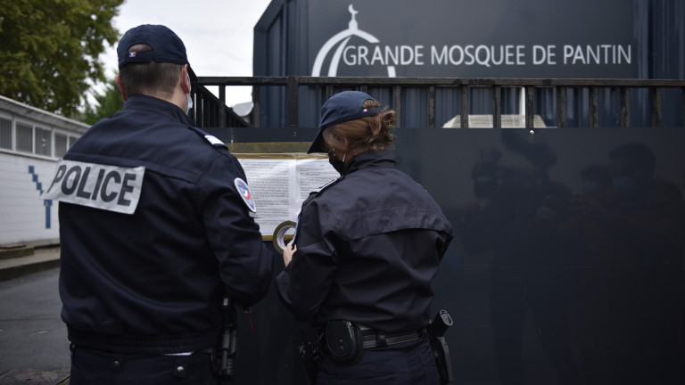Френската полиция е арестувала двама души, заподозрени в планиране на