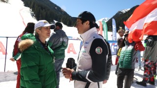 Министърът на младежта и спорта Весела Лечева награди победителите в