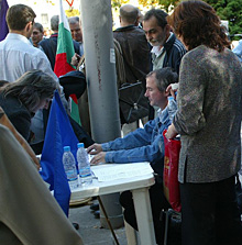 Все по-голяма гражданска подкрепа за учителите