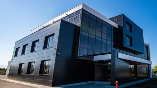 Производител на оптична техника за армията и полицията отваря завод за 10 млн. лв. в Пловдив