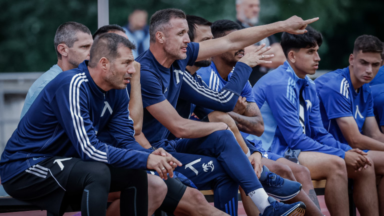 Levski envoie le milieu de terrain au Lokomotiv (Sofia) Levski envoie le milieu de terrain au Lokomotiv (Sofia)