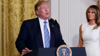 Американският президент Доналд Тръмп отрече че американските потребители ще плащат