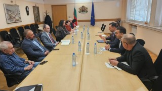 Работна група в която влизат представители на всички отговорни държавни