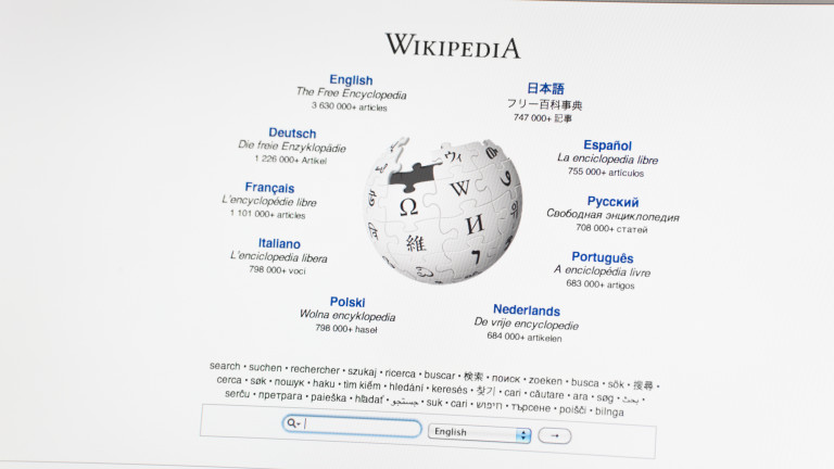 Москва бори ненадеждната „Уикипедия” с руска версия