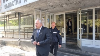 Министърът на вътрешните работи Иван Демерджиев очаква 1 3 от отпуснатите