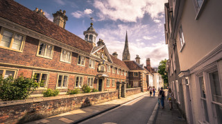 Имотите в Солсбъри, където бе отровен Скрипал, се сринаха с почти 10 процента