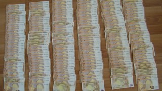 Граничарите на ГКПП Калотина задържаха водач на автобус с голямо