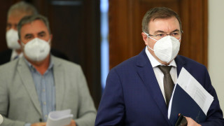 Костадин Ангелов уверява, че нито ден от летните месеци не е проспан