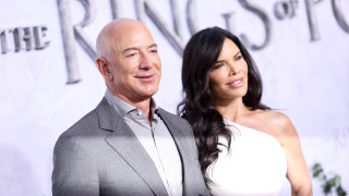 Лорън Санчес е родена в Албакърки Ню Мексико и по