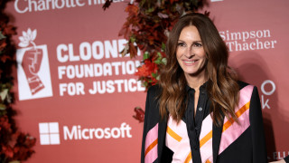 Джулия Робъртс е под светлините на прожекторите от ужасно много