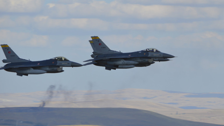 Турски изтребители F-16 в сряда са използвани в североизточно и