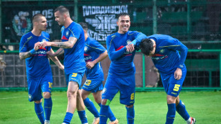 Генчев "работи" за европейските мечти на Левски, след като неговият Крумовград направи за смях Локо (Пд)