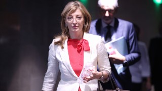 Номинацията на ГЕРБ за еврококисар е Екатерина Захариева Това стана