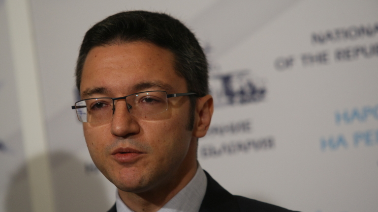 Кристиан Вигенин: Горанов трябва да поеме отговорност за изтичането на данни от НАП